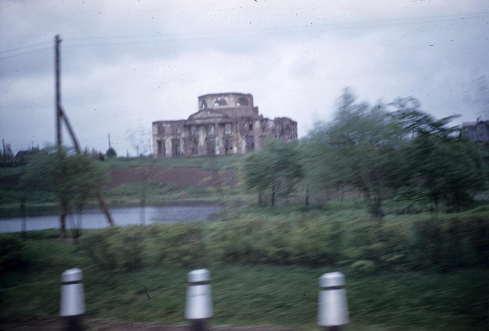 Усадьба Александрино на Петергофской дороге. СССР, Ленинград, 1959 год. Усадьба Александрино на Петергофской дороге. СССР, Ленинград, 1959 год.