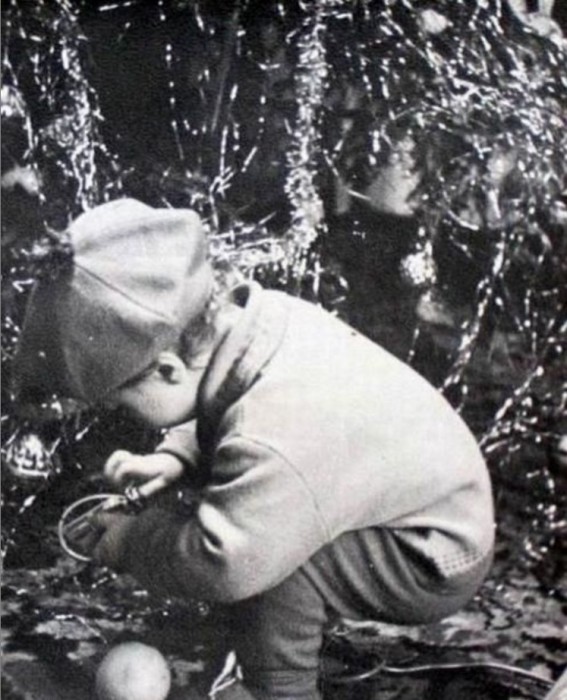 Раз, два, три, елочка гори! 1960 год. Раз, два, три, елочка гори! 1960 год.