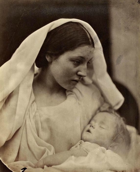 Младенец. Автор: Julia Margaret Cameron. Младенец. Автор: Julia Margaret Cameron.
