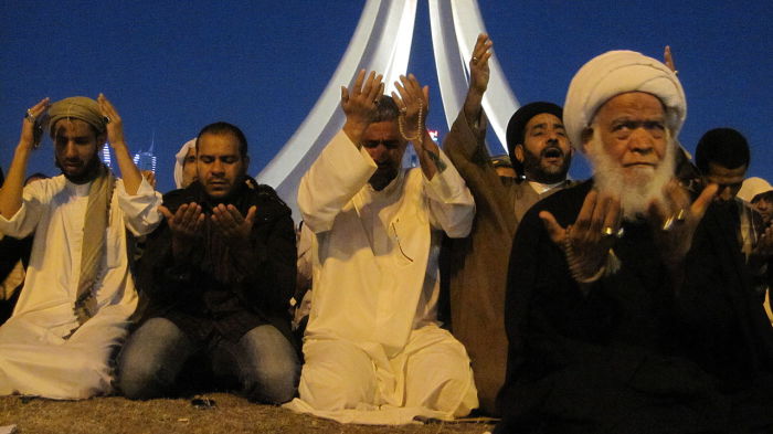 Исмаилиты - одно из течений шиитской ветви. Исмаилиты - одно из течений шиитской ветви.