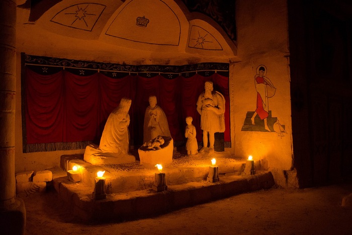 Пещеры Маастрихта: волхвы у ясель Агнца. Пещеры Маастрихта: волхвы у ясель Агнца.