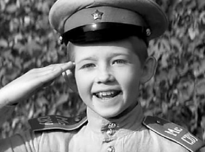 Андрей Громов в фильме *Офицеры*, 1971 | Фото: liveinternet.ru Андрей Громов в фильме *Офицеры*, 1971 | Фото: liveinternet.ru