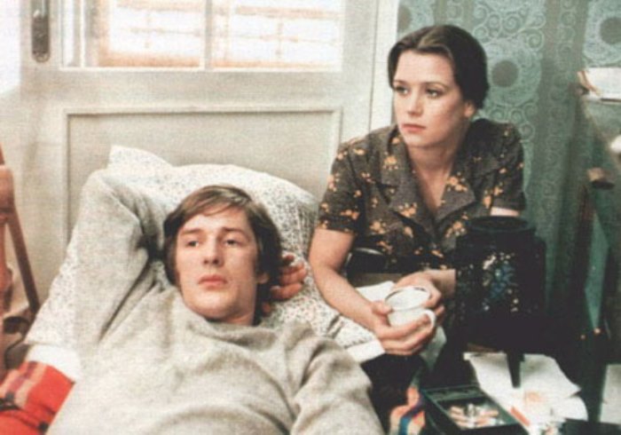 Александр Абдулов с Ириной Алферовой в фильме *С любимыми не расставайтесь*, 1979 | Фото: kino-teatr.ru Александр Абдулов с Ириной Алферовой в фильме *С любимыми не расставайтесь*, 1979 | Фото: kino-teatr.ru