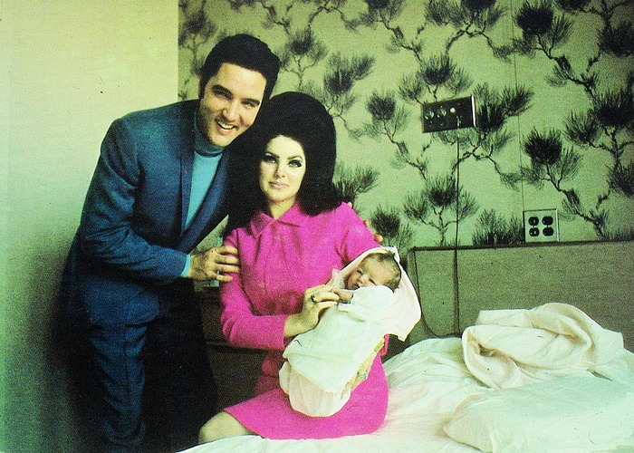 Почти счастливая семья. / Фото: windowssearch-exp.com Почти счастливая семья. / Фото: windowssearch-exp.com