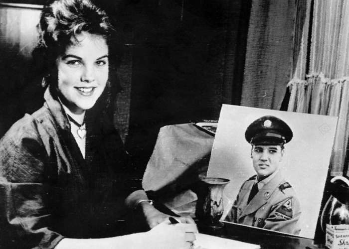 Когда расстояние любви не помеха. / Фото: livejournal.com Когда расстояние любви не помеха. / Фото: livejournal.com