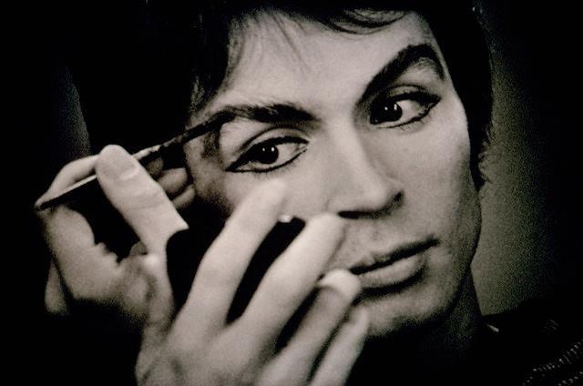 Рудольф Нуреев: погружаясь в образ./фото: resumepedia.co Рудольф Нуреев: погружаясь в образ./фото: resumepedia.co