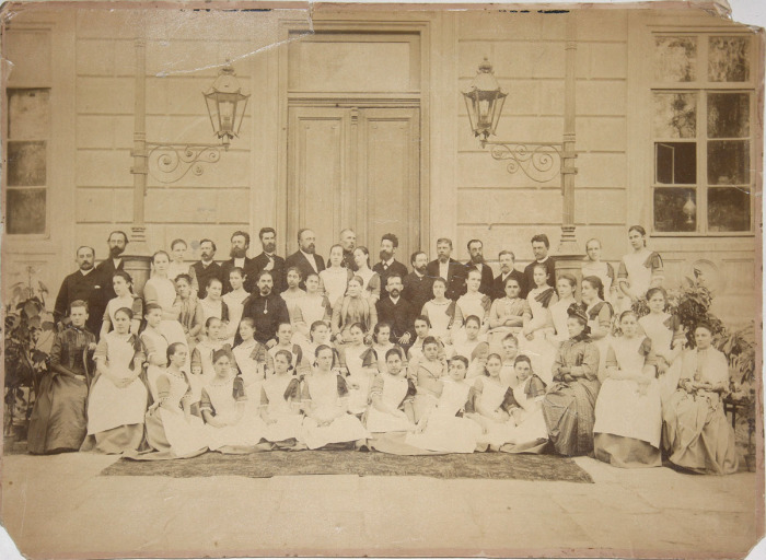 Воспитанницы и преподаватели Одесского Института благородных девиц. Воспитанницы и преподаватели Одесского Института благородных девиц.