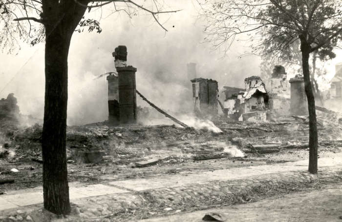 Разрушенная русская крепость в Брест-Литовске. Восточный фронт, 1915 год. Разрушенная русская крепость в Брест-Литовске. Восточный фронт, 1915 год.