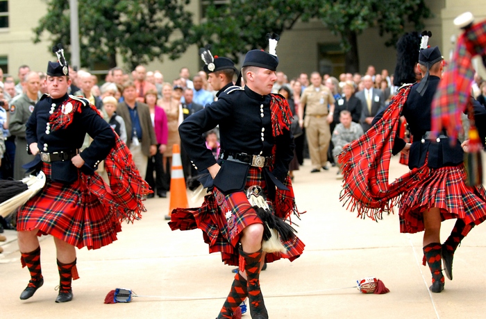 84 процента ирландских мужчин носители маркера гаплогруппы R1b. 84 процента ирландских мужчин носители маркера гаплогруппы R1b.