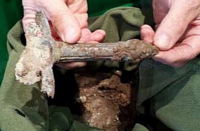 Рукоять меча римской эпохи. Рукоять меча римской эпохи.