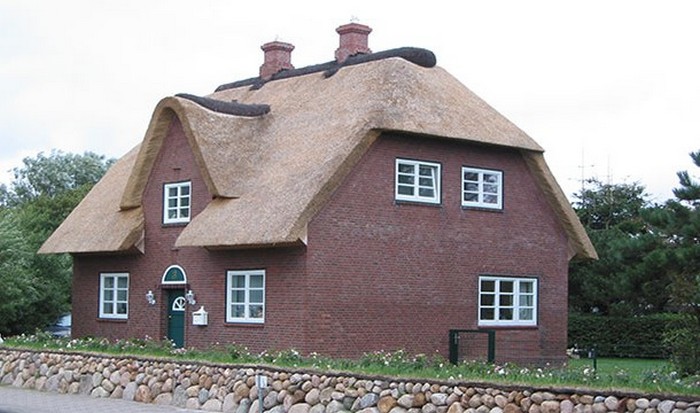 Соломенная крыша. Соломенная крыша.