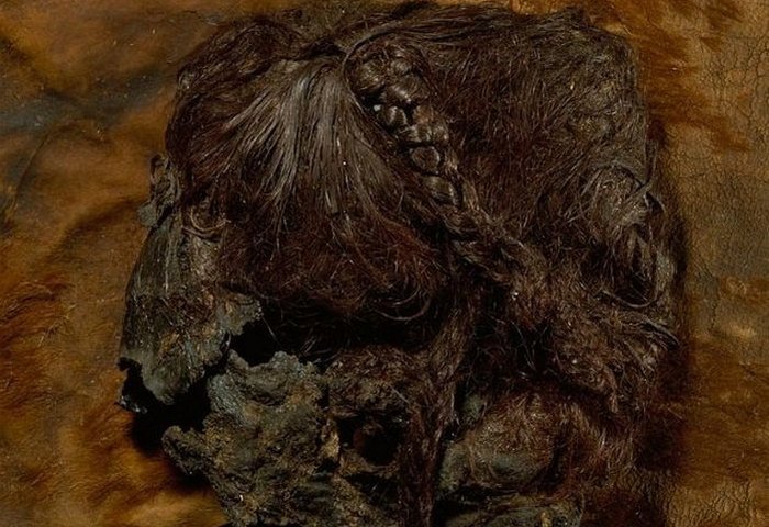 Торфяная женщина из Эллинга. Торфяная женщина из Эллинга.