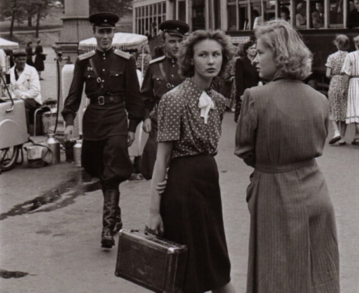 Москва. Уличная сцена, 1954. Фото Анри Картье-Брессона | Фото: bs-klub.ru Москва. Уличная сцена, 1954. Фото Анри Картье-Брессона | Фото: bs-klub.ru