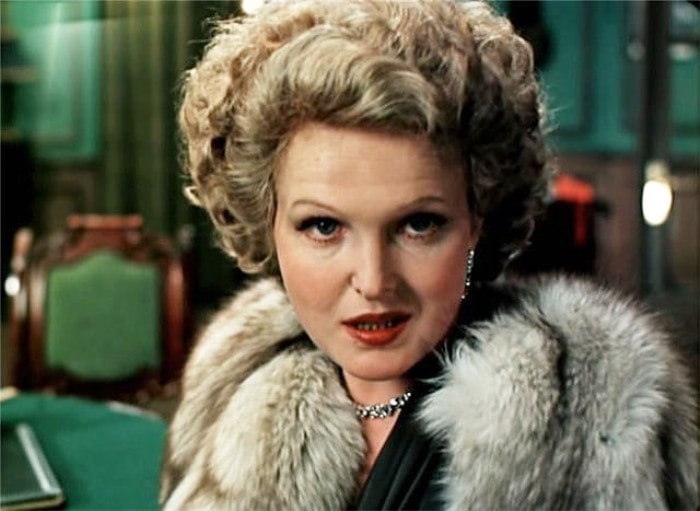 Елена Соловей в фильме *Ищите женщину*, 1982 | Фото: kino-teatr.ru Елена Соловей в фильме *Ищите женщину*, 1982 | Фото: kino-teatr.ru