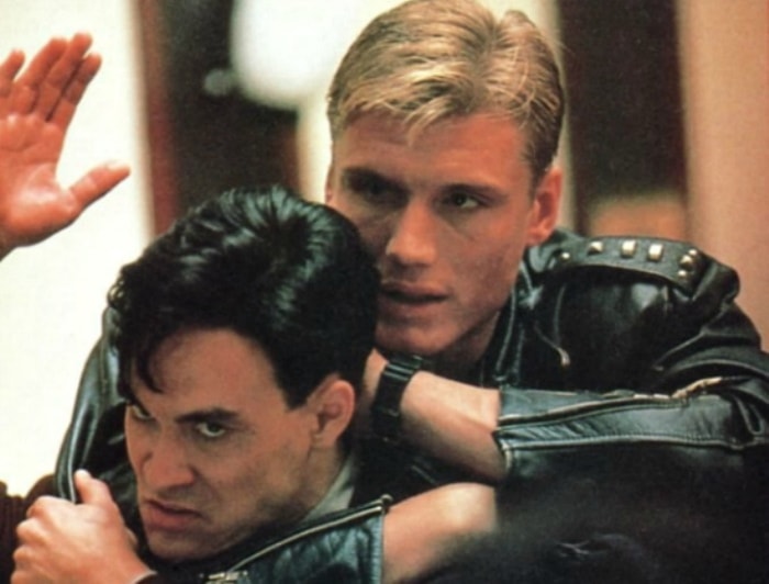 Кадр из фильма *Разборка в Маленьком Токио*, 1991 | Фото: kinopoisk.ru Кадр из фильма *Разборка в Маленьком Токио*, 1991 | Фото: kinopoisk.ru