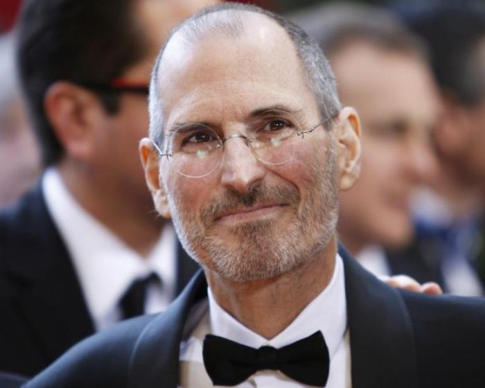 Когда того требовал случай, Джобс выглядел весьма элегантно | Фото: ibtimes.com Когда того требовал случай, Джобс выглядел весьма элегантно | Фото: ibtimes.com