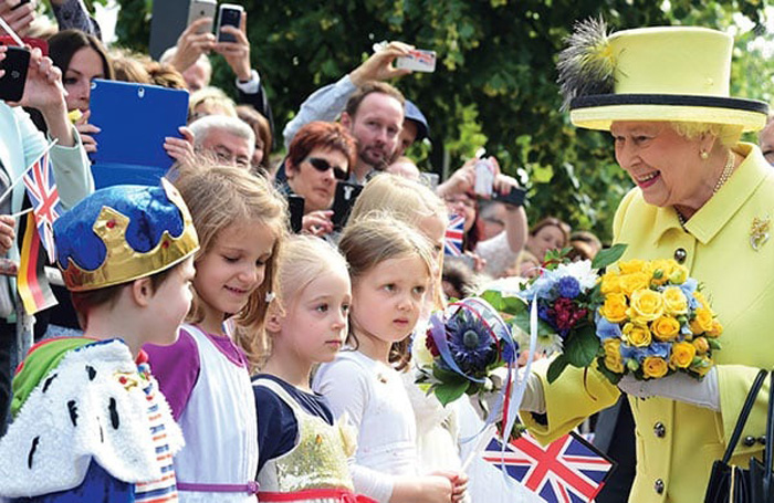 Королева Елизавета Вторая. Королева Елизавета Вторая.