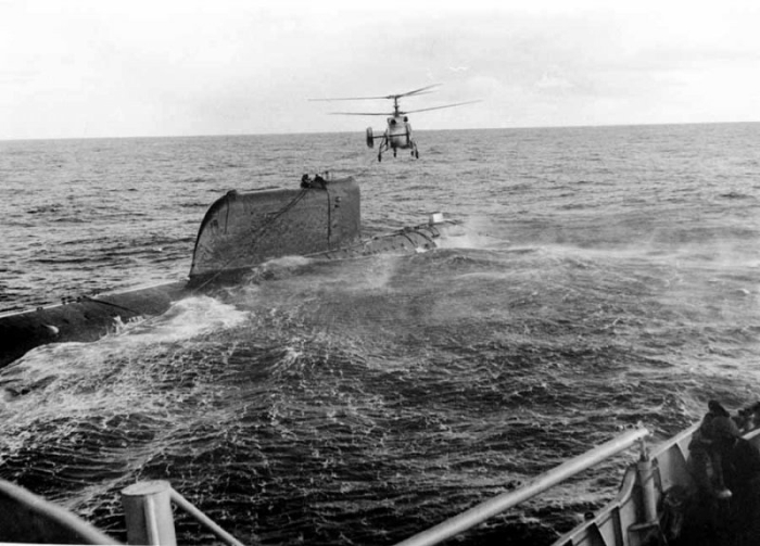 У причала в Снежногорске. Конец 1990-х гг