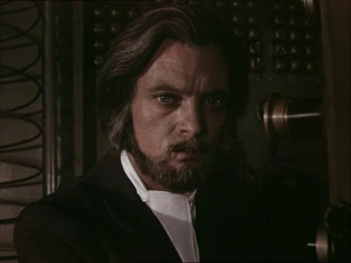 Вячеслав Дворжецкий в роли Капитана Немо. | Фото: img.china-cdn88nmbwacdnln8hq8qwe.com. Вячеслав Дворжецкий в роли Капитана Немо. | Фото: img.china-cdn88nmbwacdnln8hq8qwe.com.