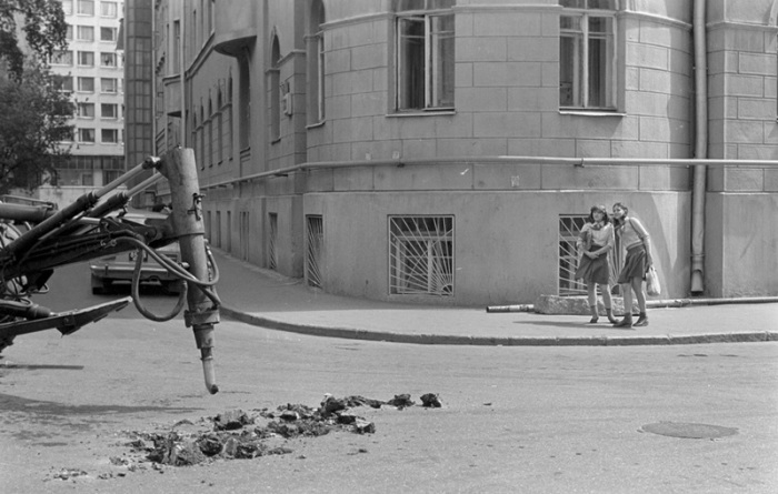 Проведение строительных работ неподалеку от центра города.