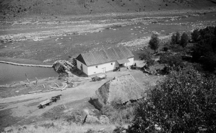 Удивительная панорама одной из украинских деревень. Удивительная панорама одной из украинских деревень.