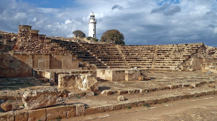 В величественных храмах происходили массовые оргии. Но время сберегло только фундамент зданий В величественных храмах происходили массовые оргии. Но время сберегло только фундамент зданий