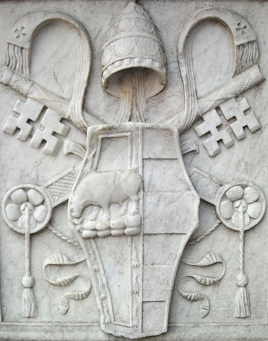 Герб Борджиа с быком и папскими ключами. / Фото: diletta.dreamwidth.org Герб Борджиа с быком и папскими ключами. / Фото: diletta.dreamwidth.org