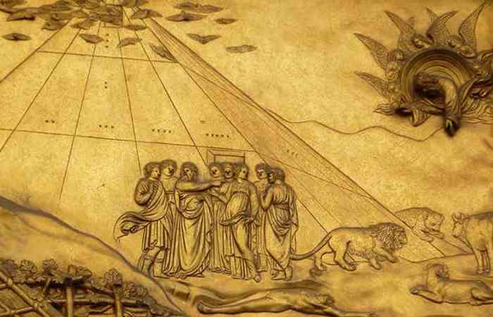 Ной построил Великую пирамиду. Ной построил Великую пирамиду.