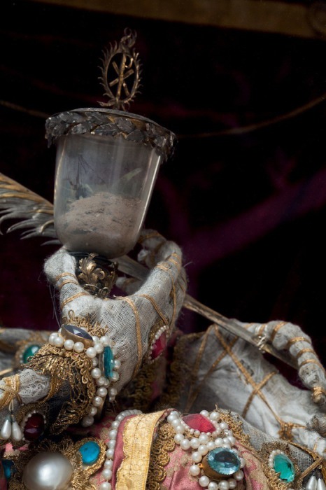 Святая Мундиция в мюнхенской церкви Святого Петра.