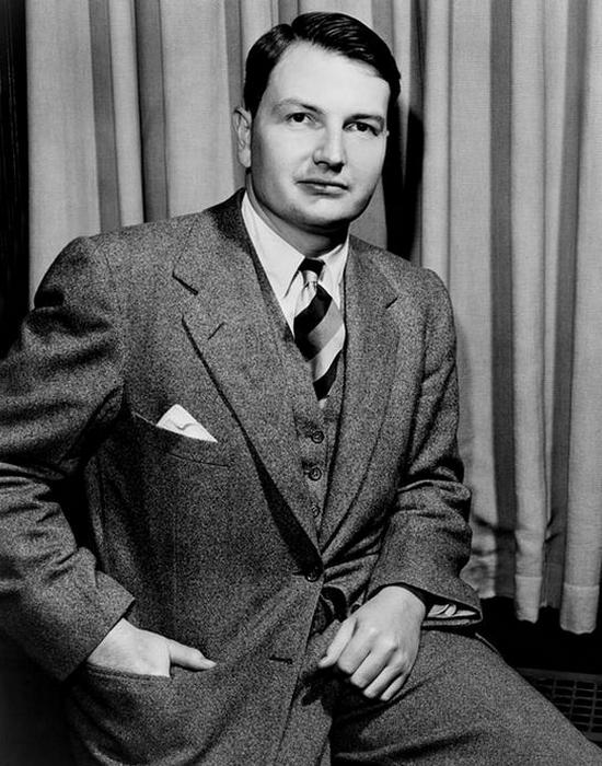 Начинающий бизнесмен Дэвид Рокфеллер. / Фото: davidick.com Начинающий бизнесмен Дэвид Рокфеллер. / Фото: davidick.com