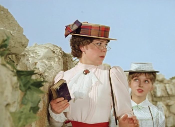 Лариса Голубкина в фильме *Трое в лодке, не считая собаки*, 1979 | Фото: videocatalog.ru Лариса Голубкина в фильме *Трое в лодке, не считая собаки*, 1979 | Фото: videocatalog.ru