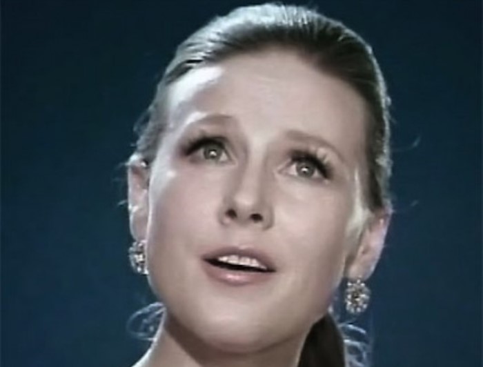 Известная в 1960-1970-х гг. советская певица Мария Пахоменко | Фото: facenews.ua Известная в 1960-1970-х гг. советская певица Мария Пахоменко | Фото: facenews.ua