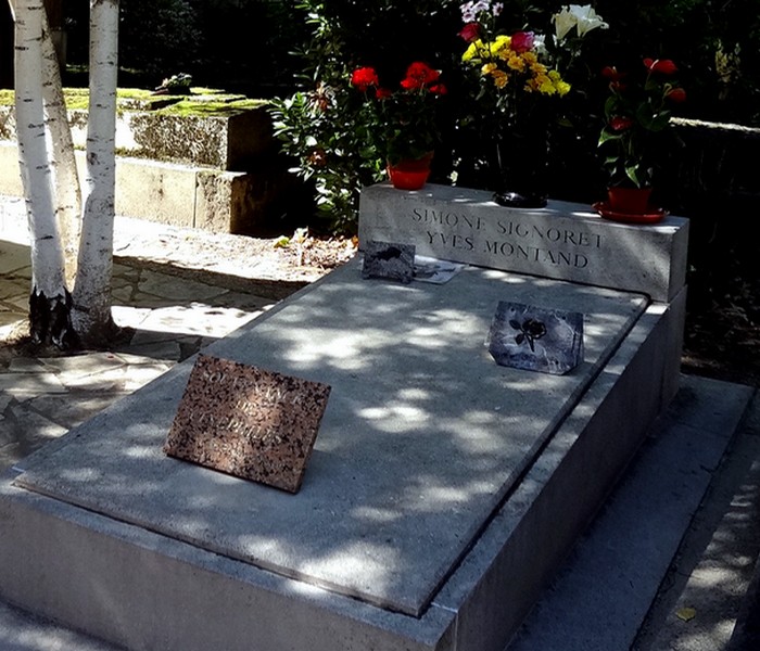 Могила Монтана и Синьоре на Пер-Лашез./фото: liveinternet.ru