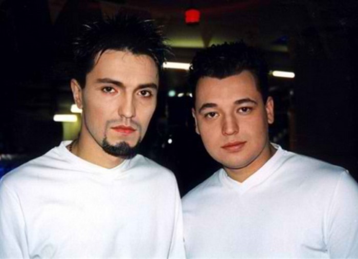 Группа *Руки вверх* | Фото: megalyrics.ru Группа *Руки вверх* | Фото: megalyrics.ru