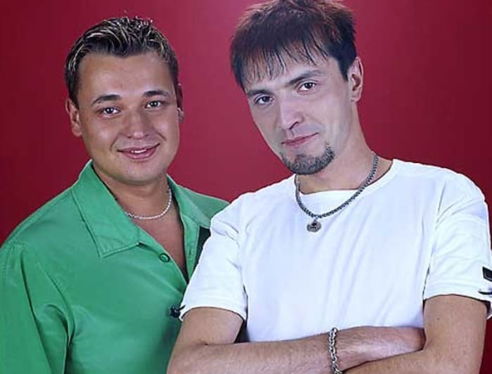 Основатели и лидеры группы *Руки вверх* | Фото: megalyrics.ru Основатели и лидеры группы *Руки вверх* | Фото: megalyrics.ru