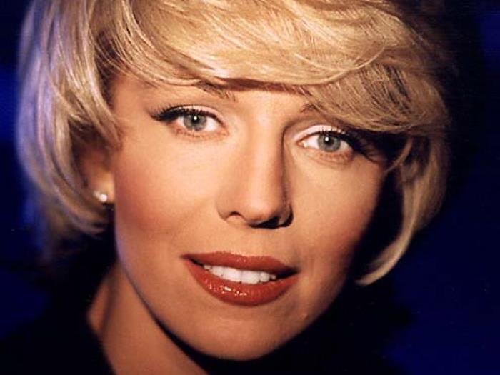 Наталья Ветлицкая | Фото: megalyrics.ru Наталья Ветлицкая | Фото: megalyrics.ru