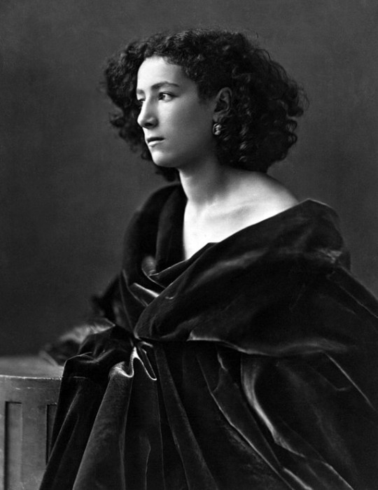 Сара Бернар - известная актриса конца XIX-начала ХХ века. | Фото: rebziki.ru.