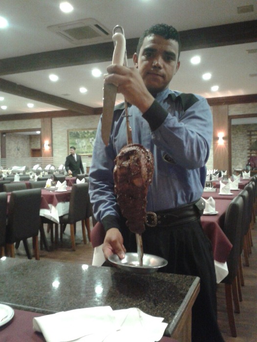 Чураско: мясо, приготовленное на вертеле.