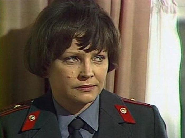 Эльза Леждей - милиционер в юбке. Фото: vokrug.tv Эльза Леждей - милиционер в юбке. Фото: vokrug.tv