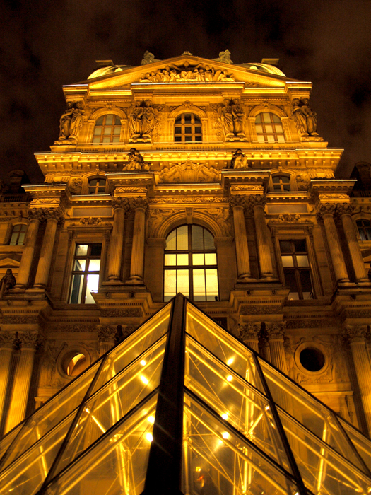 Лувр. Фото: Amber Lacerta.