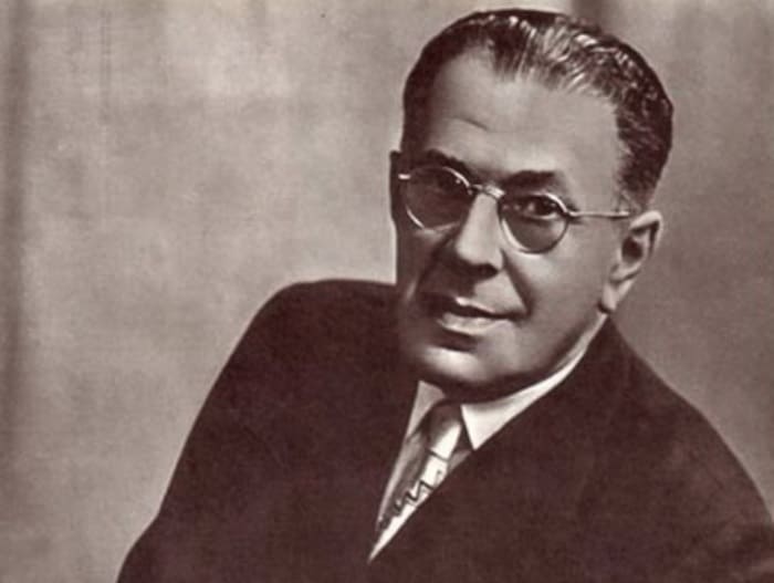 Знаменитый артист цирка Эмиль Теодорович Кио | Фото: ruspekh.ru Знаменитый артист цирка Эмиль Теодорович Кио | Фото: ruspekh.ru