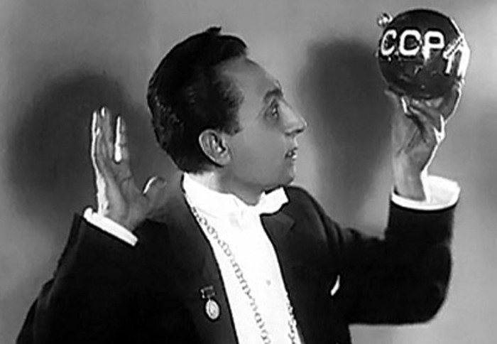 Арутюн Акопян во время выступления | Фото: extranews.org Арутюн Акопян во время выступления | Фото: extranews.org