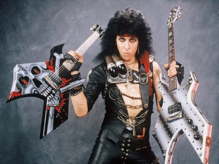 Американский музыкант, сооснователь и гитарист хэви-метал группы «W.A.S.P.». | Фото: i.dailymail.co.uk. Американский музыкант, сооснователь и гитарист хэви-метал группы «W.A.S.P.». | Фото: i.dailymail.co.uk.