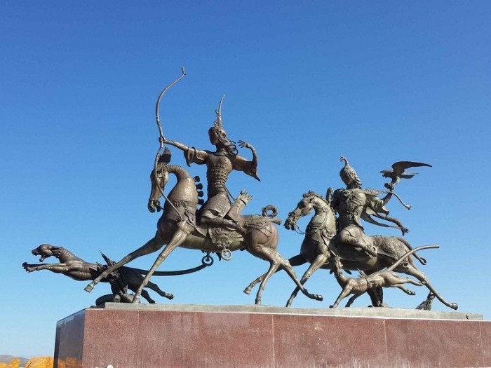 Скульптурный ансамбль «Царская охота».