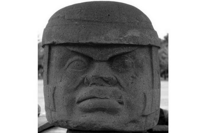 Памятник А из Трес-Сапотес. Памятник А из Трес-Сапотес.