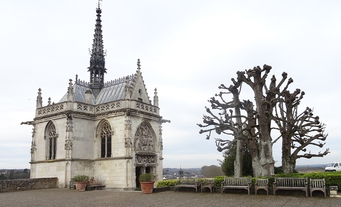 Часовня Сен-Юбер. | Фото: commons.wikimedia.org. Часовня Сен-Юбер. | Фото: commons.wikimedia.org.