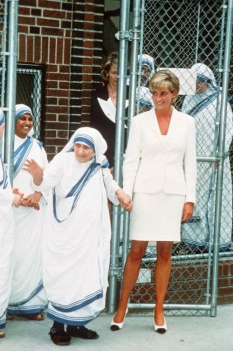 Принцесса Диана и Мать Тереза. | Фото: ofigenno.com. Принцесса Диана и Мать Тереза. | Фото: ofigenno.com.