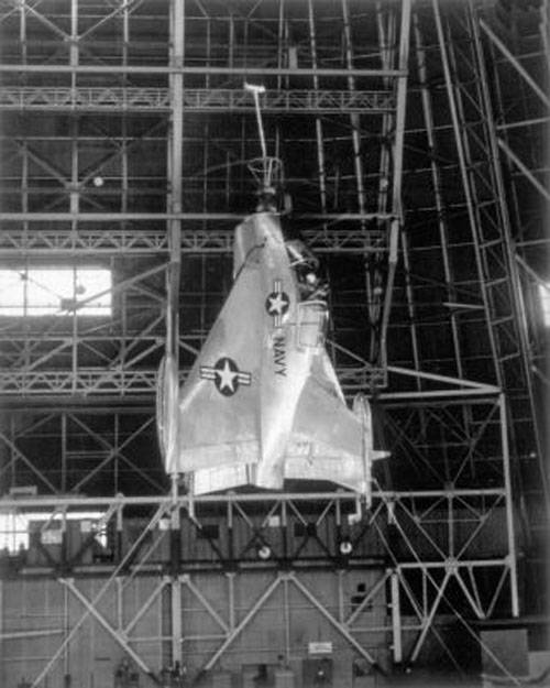 Экспериментальный летательный аппарат Convair XFY-1 Pogo (США)