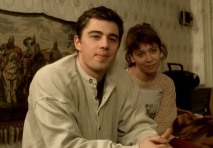 Кадр из фильма *Брат*, 1997 | Фото: kino-teatr.ru Кадр из фильма *Брат*, 1997 | Фото: kino-teatr.ru