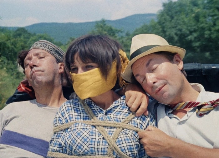 Кадр из фильма *Кавказская пленница*, 1966 | Фото: kinopoisk.ru Кадр из фильма *Кавказская пленница*, 1966 | Фото: kinopoisk.ru